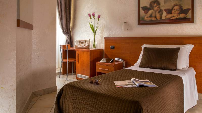 hotel-luciani-rom-zimmer-01