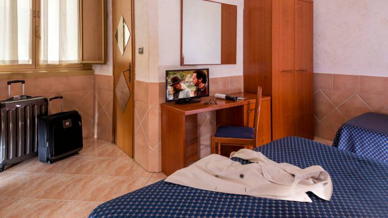 hotel-luciani-rome-rooms-13